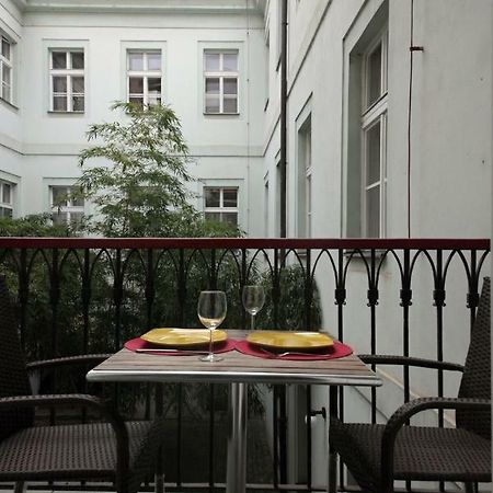 Quiet Apartment With Balcony Charles Bridge Praha Exteriér fotografie