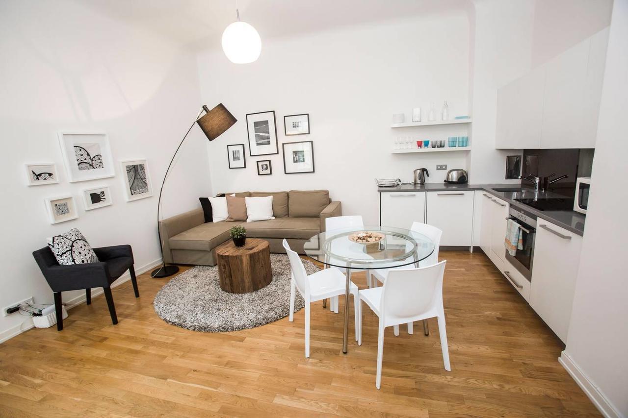 Quiet Apartment With Balcony Charles Bridge Praha Exteriér fotografie
